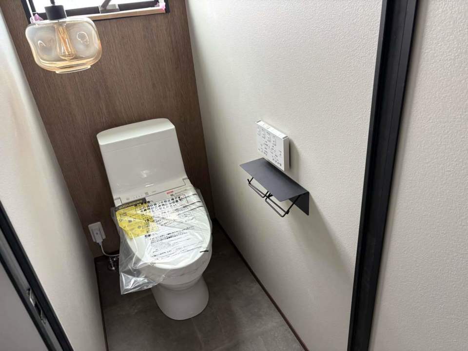 ペーパーホルダー取付け