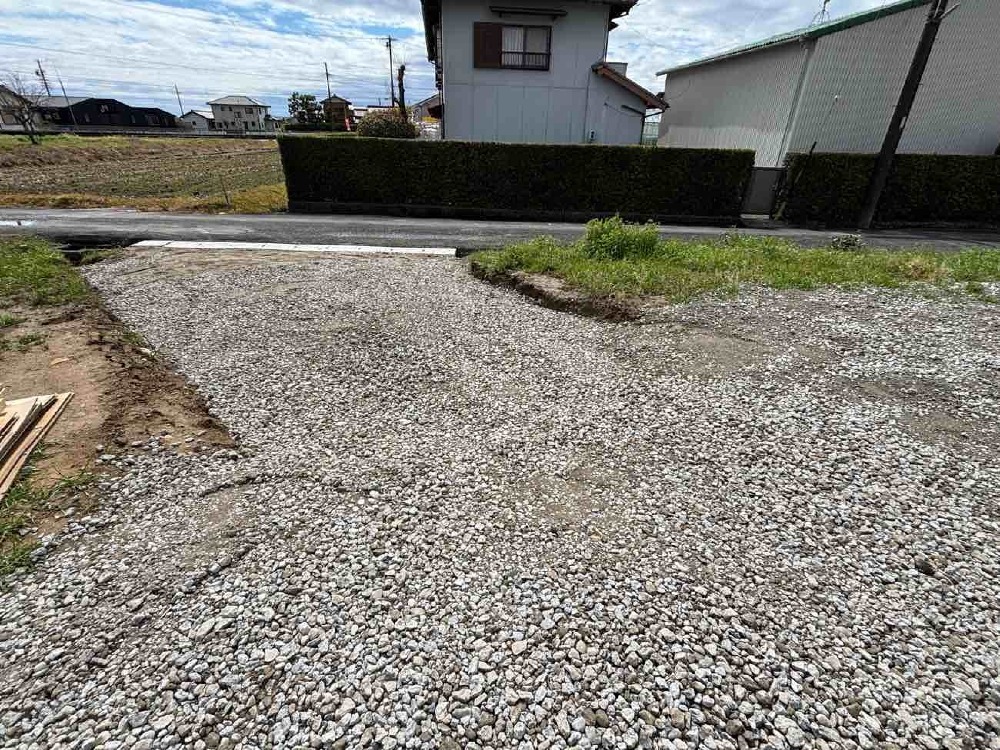 砕石しき均し完了