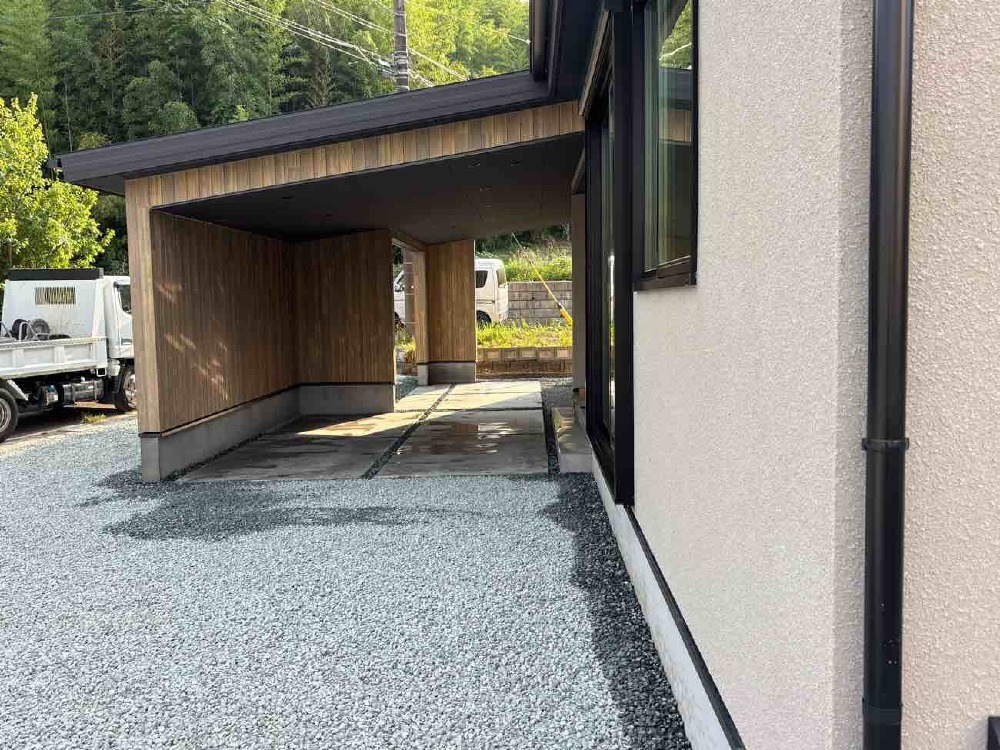 青砕石敷均し施工