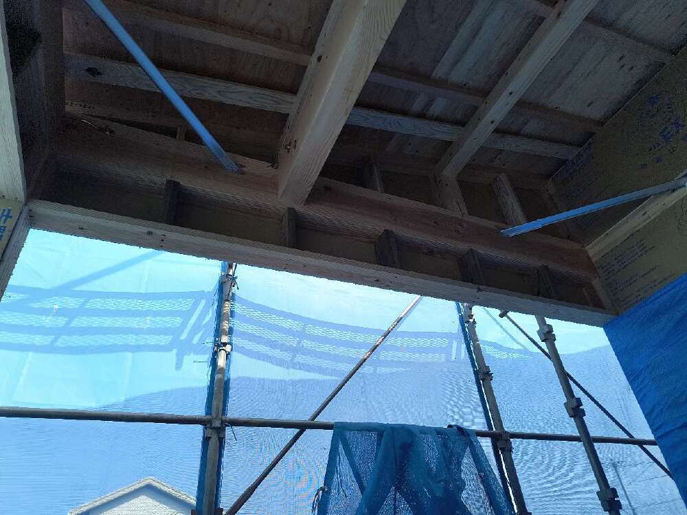 玄関ポーチ＆テラス上垂れ壁