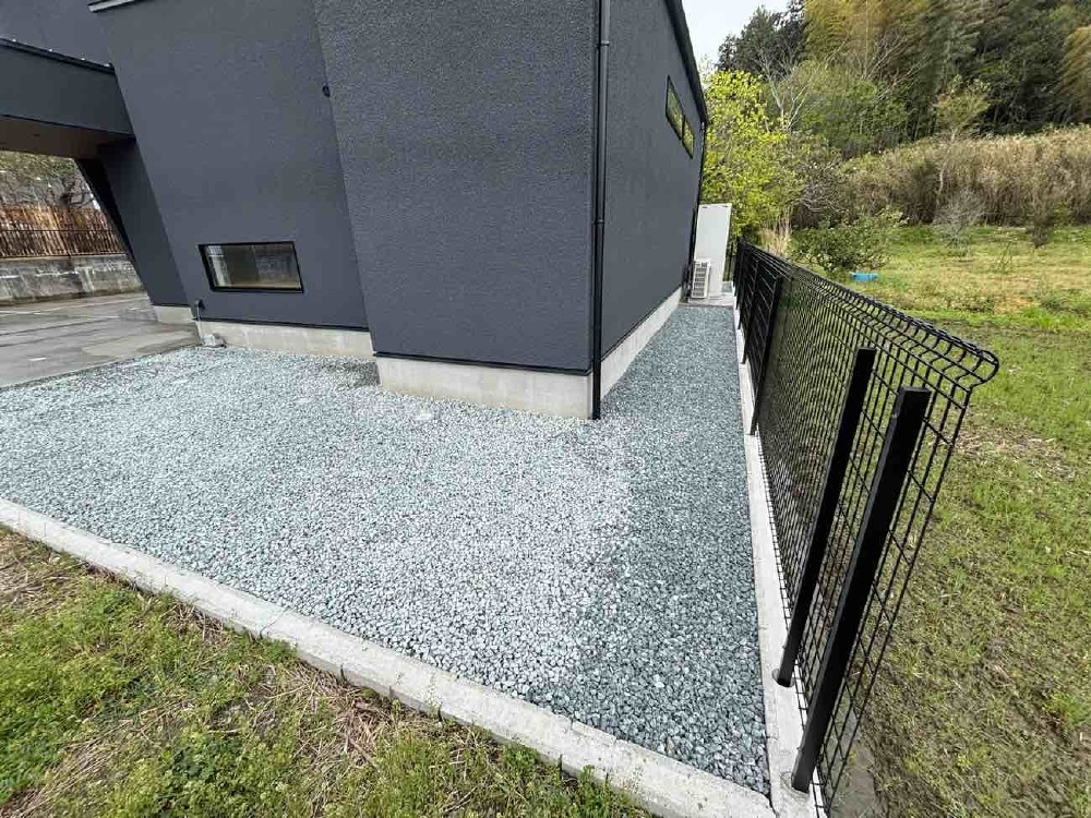 フェンス設置完了