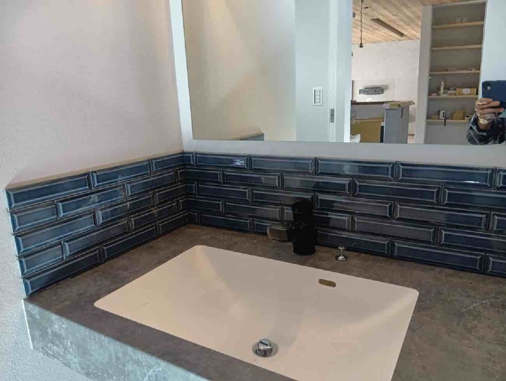 タイル工事完了（洗面）