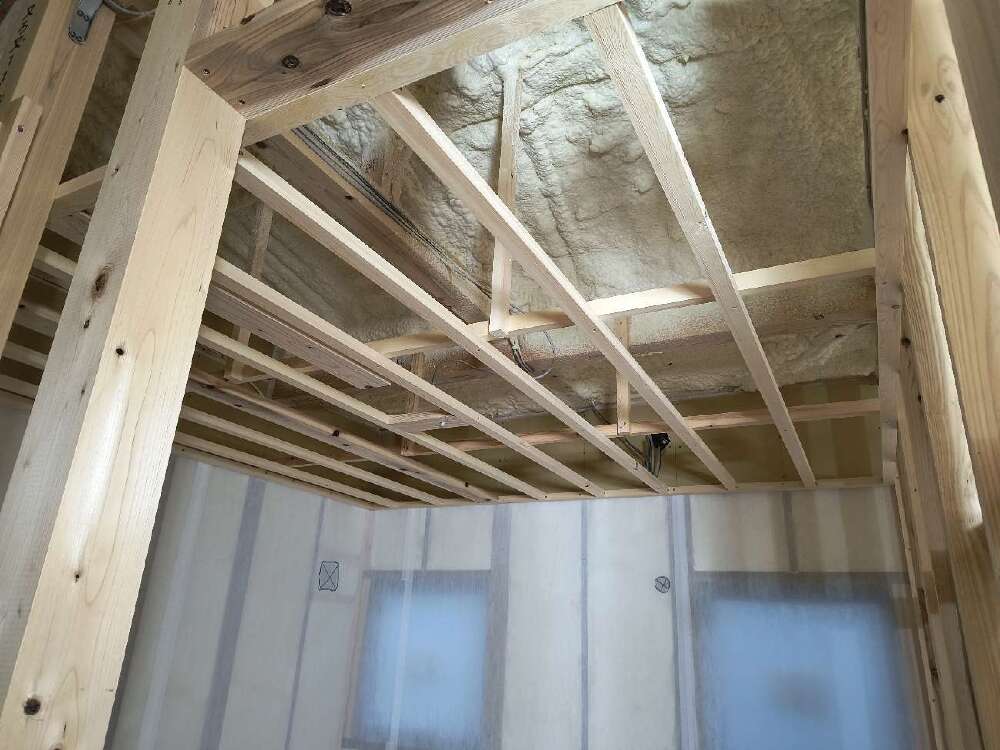 天井下地の施工