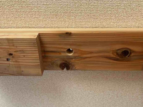 2階洋室テレビ配線用壁落とし穴あけ