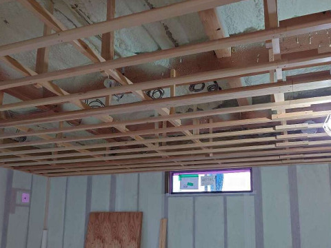 天井下地の施工