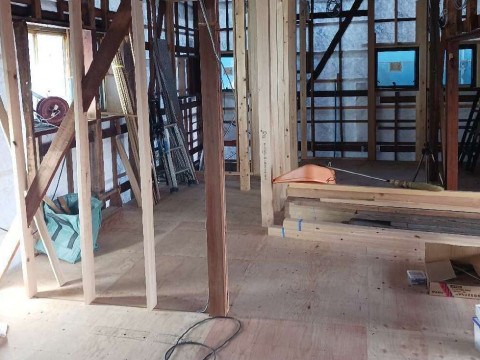 西面外壁撤去間仕切り工事