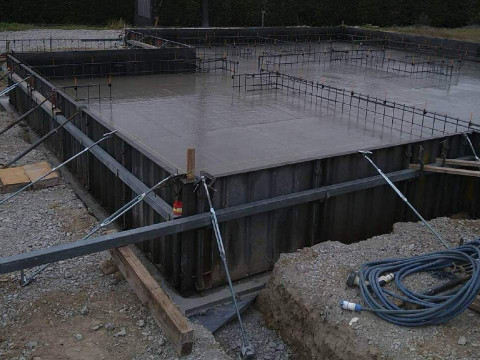 ベタコン打設完了