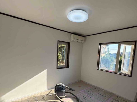 クロス工事完了