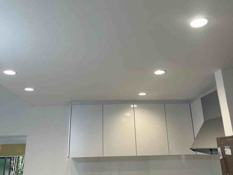 照明器具付け工事