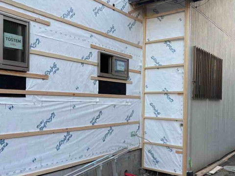 外部防水シート　胴縁打ち