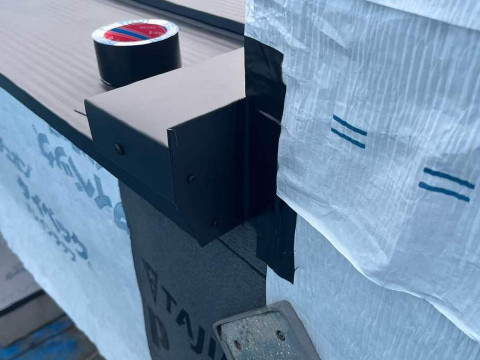 雨押さえ水切り、換気雨押さえ等施工