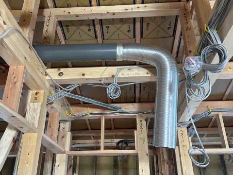 換気扇ダクト