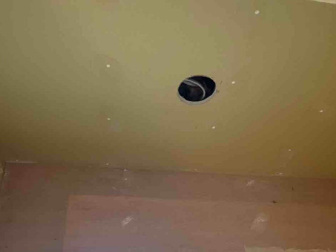 ボード開口工事