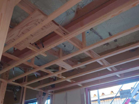 天井下地の施工