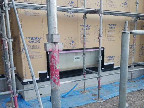 サッシ取り付け工事完了