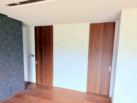 建具吊り込み等終了