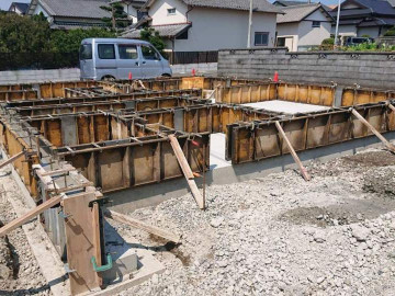 基礎／布コンクリート打設