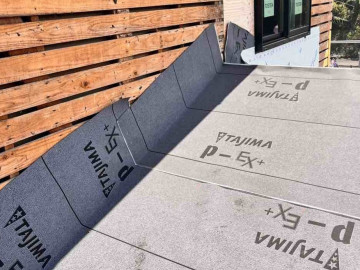 屋根下地