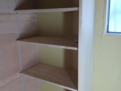 クローゼット棚