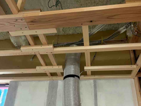 換気扇ダクト墨出し