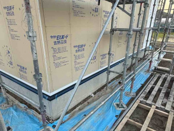 土台水切り　防水紙の施工