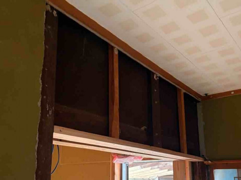 さし鴨居及び土壁撤去