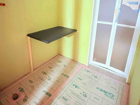 PB 棚の施工中