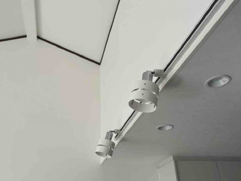 照明器具取り付け