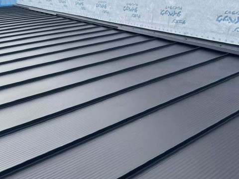 雨押さえ水切り、換気雨押さえ等施工