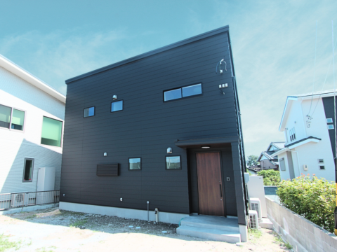 コンパクトさが丁度良い！一人ひとつの部屋があるおばあちゃんと暮らす家